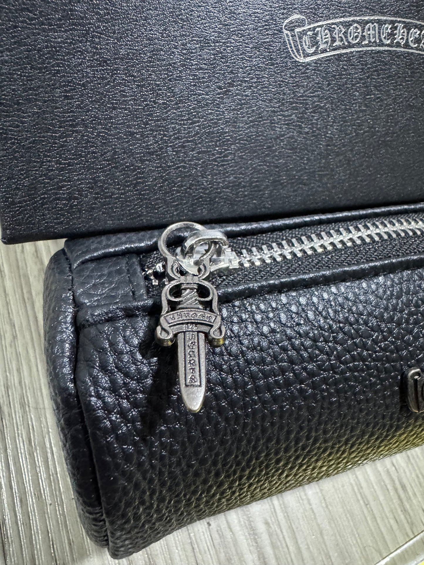 Estuche Chrome Hearts ( INCLUYE LENTES )